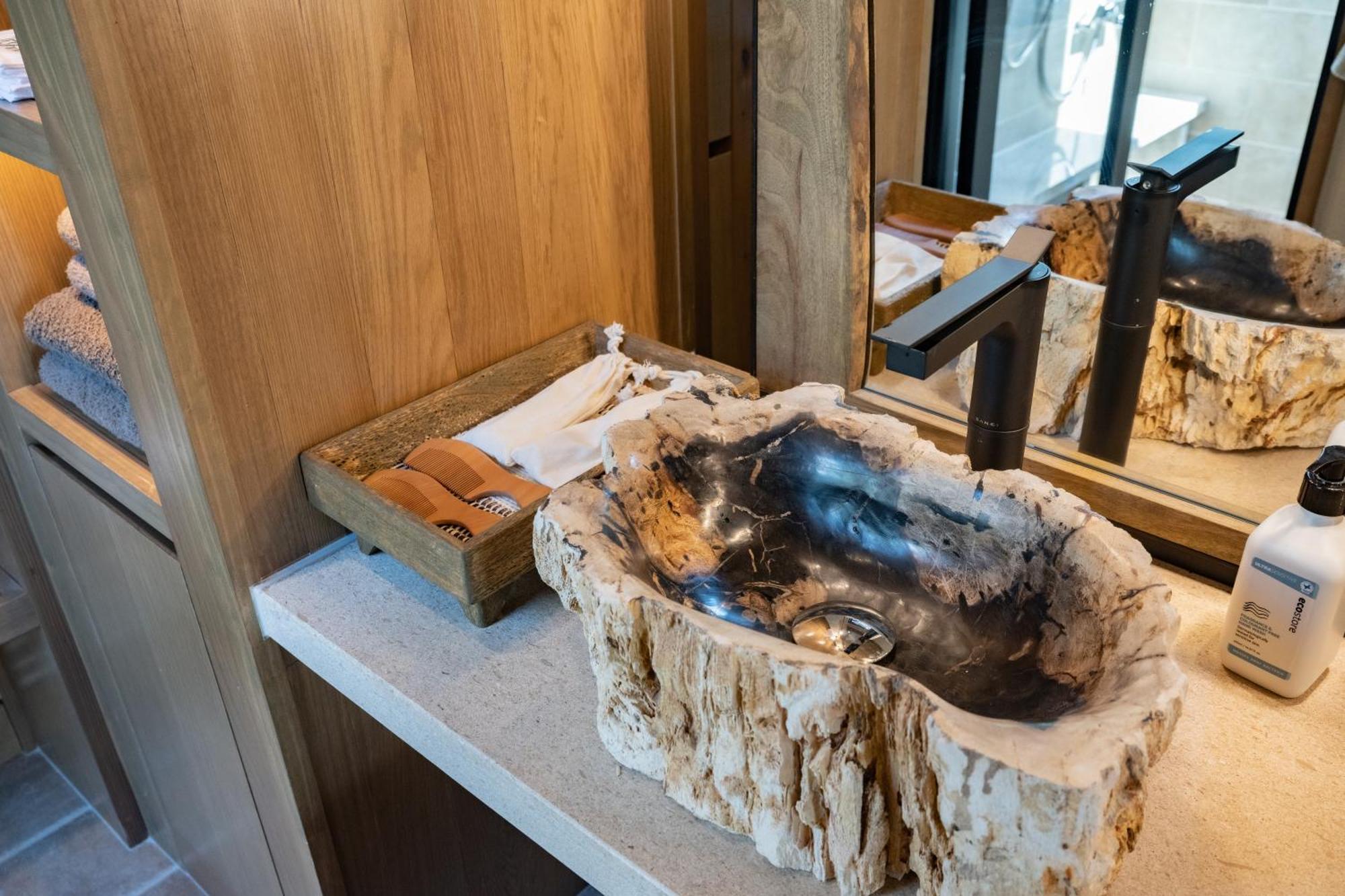 Hotel Treeful Treehouse Sustainable